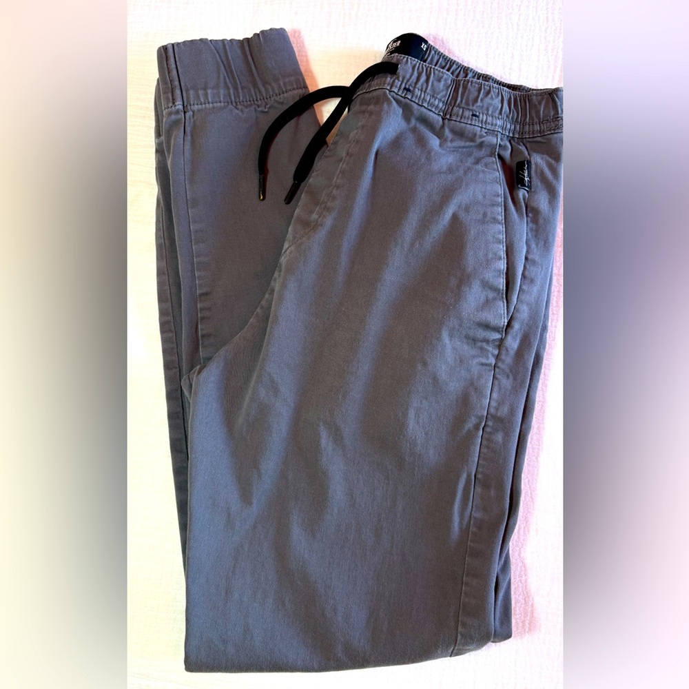 Hollister Men's Charcoal Twill Joggers with Advanced Stretch
